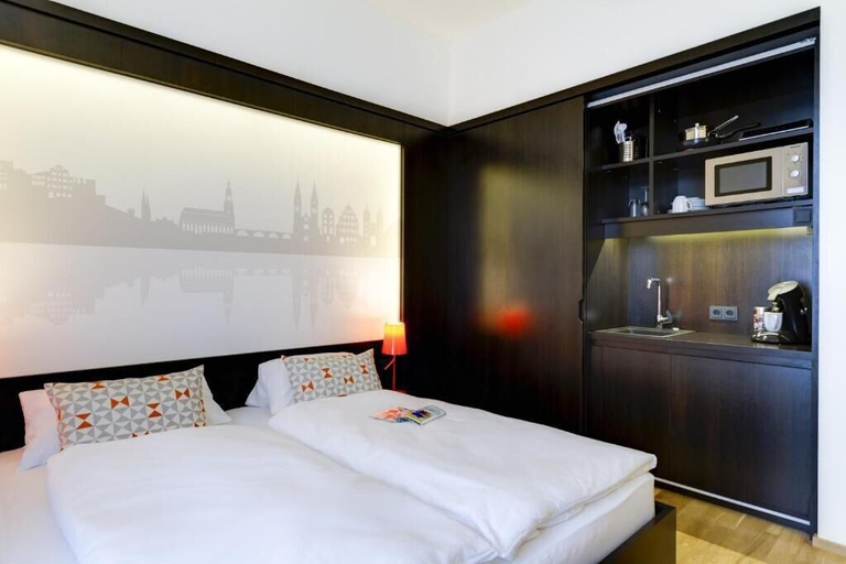 Bedroom 4, sevenDays Hotel BoardingHouse, Heidelberg