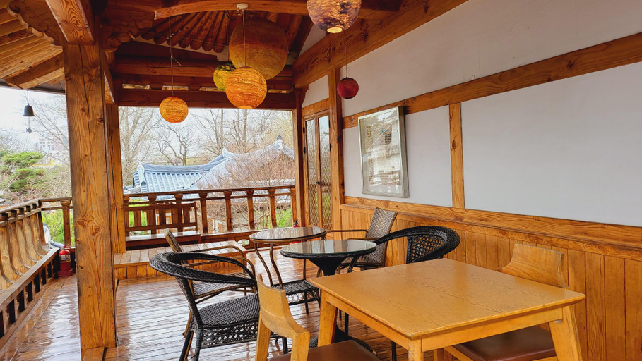 Exterior view 2, Jeonju Hanji Guljam Hanok Stay, Jeonju