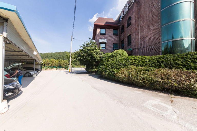 Exterior view 2, Pocheon (Sinbuk) Feel, Pocheon