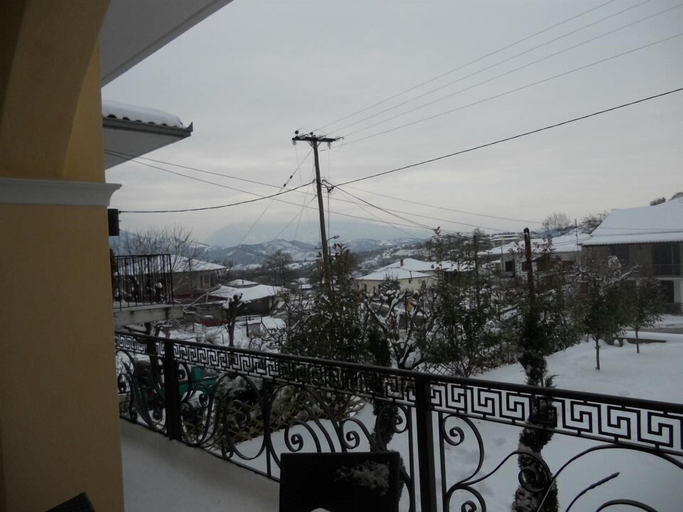 Others 2, Gogos Hotel, Thessaly