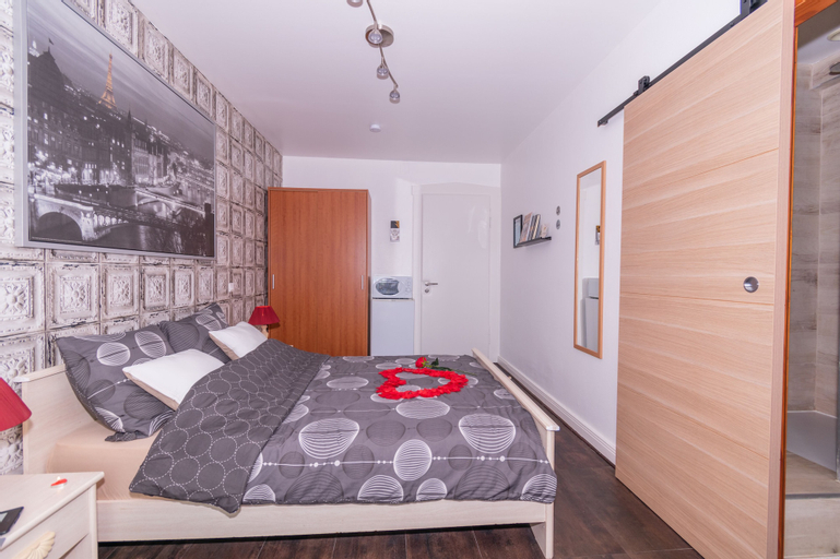 Bedroom 14