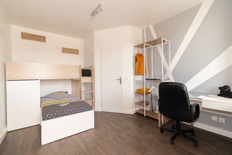 Bedroom 18