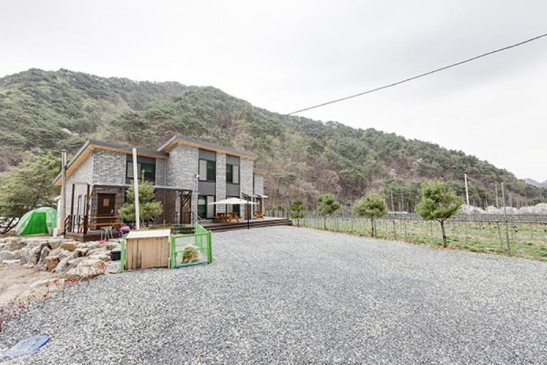 Exterior & Views 1, Jecheon Kakao Pension, Wonju