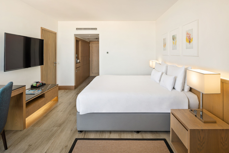 Bedroom 3, JA Beach Hotel, Dubai, Dubai