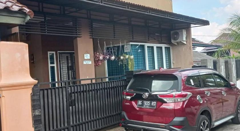 Cheerfull residential home @Bukit Nusa Indah Palembang, Palembang
