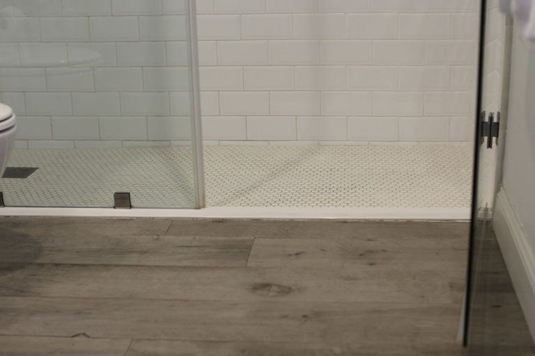 Bathroom 5, Gilbert's Resort, Monroe