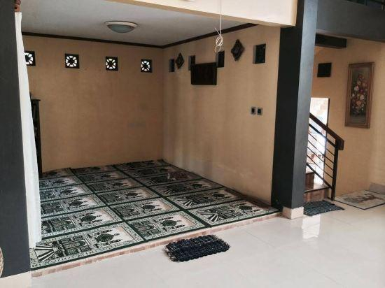 Others 3, Villa Alifa, Sleman