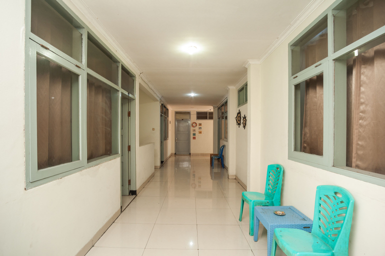 Others 5, RedDoorz Plus near RS PMI Bogor, Bogor