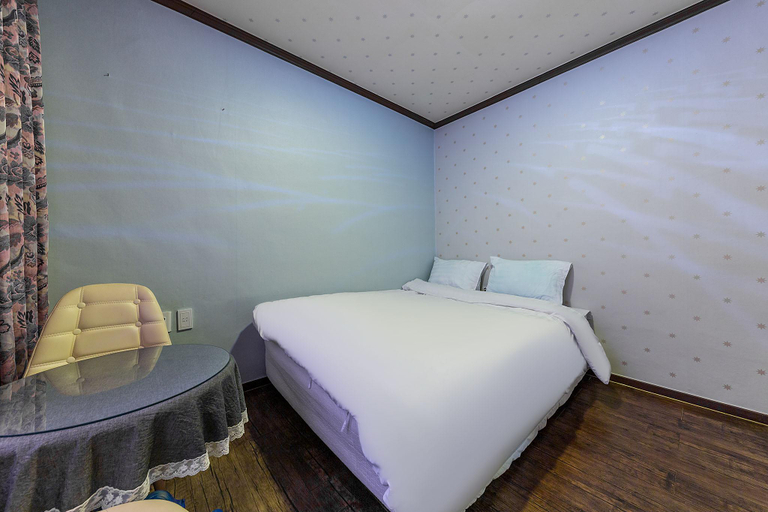 Others 3, Yesan Shinwon Parktel, Yesan