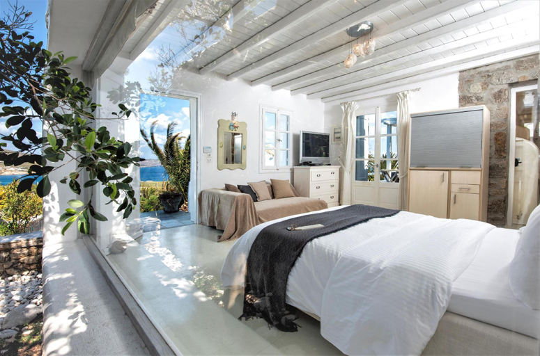2, Manu Mykonos Superb Villa 5 Bedrooms 12 Guests, South Aegean