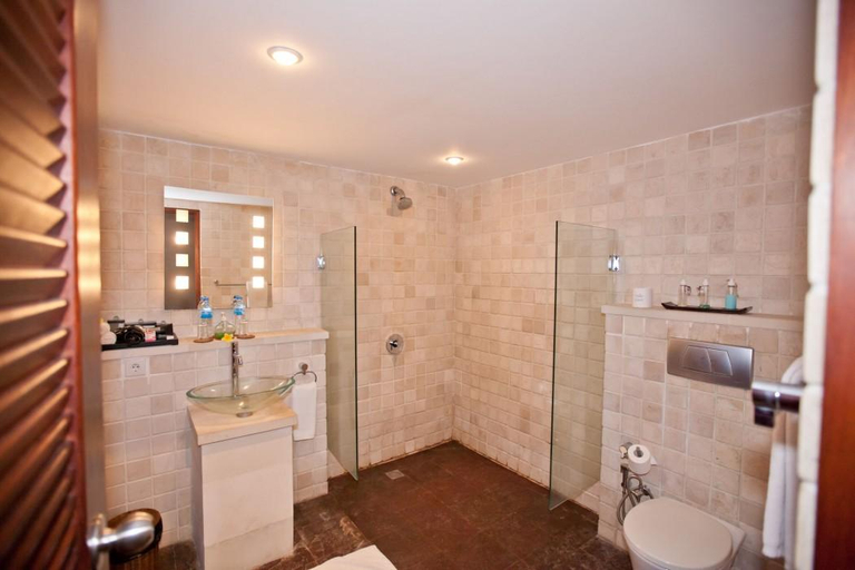 Bathroom, Villa Casis, Denpasar