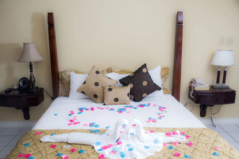 Bedroom 3, The Cardiff Hotel & Spa