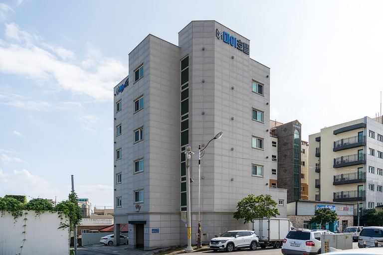 Exterior & Views 5, Seogwipo My Hotel, Seogwipo