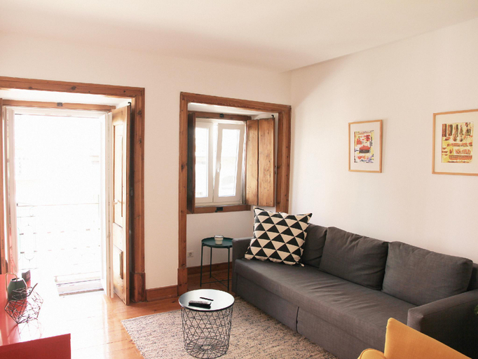 Others 4, Typical Portuguese Apartment in Sao Bento, Lisbon