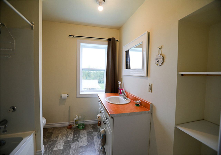 Bathroom 3, Island Life Cottage, Queens