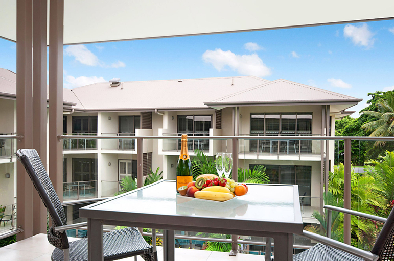 Exterior & Views 5