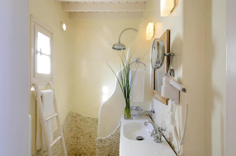3, Manu Mykonos Superb Villa 5 Bedrooms 12 Guests, South Aegean