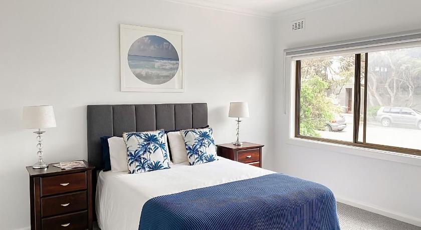 Park Lane Rarity 1 11, Surf Coast - East