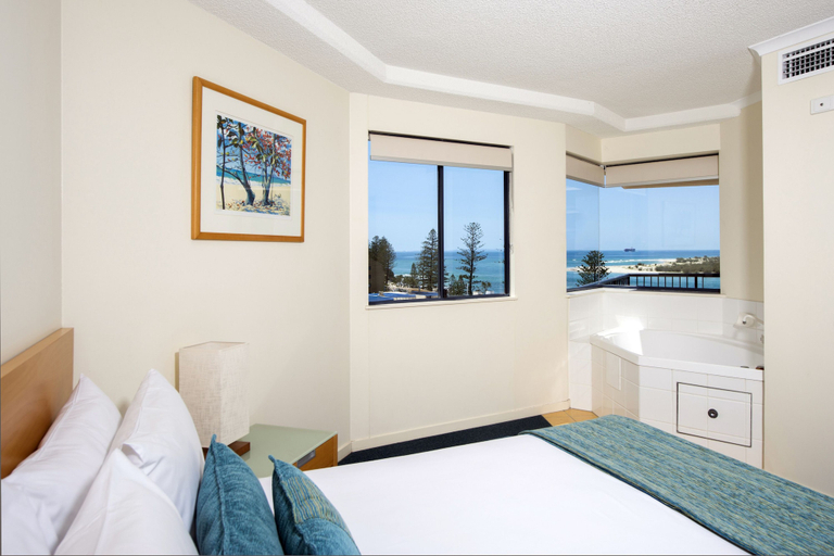 Bedroom 3, BreakFree Grand Pacific Caloundra, Caloundra - Caloundra S.
