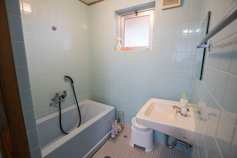 Bathroom 3, B27【Lilac】Walk to the beach&good access Aquarium ,, Onna