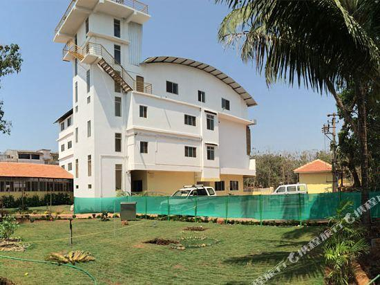 Hotel Kamat Plus, Uttara Kannada