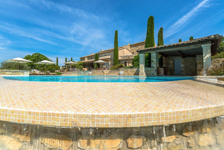 Sport & Beauty 2, La Verriere, Vaucluse