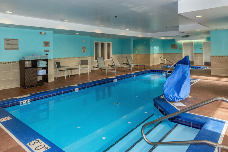 Sport & Beauty 5, SpringHill Suites Anchorage Midtown, Anchorage