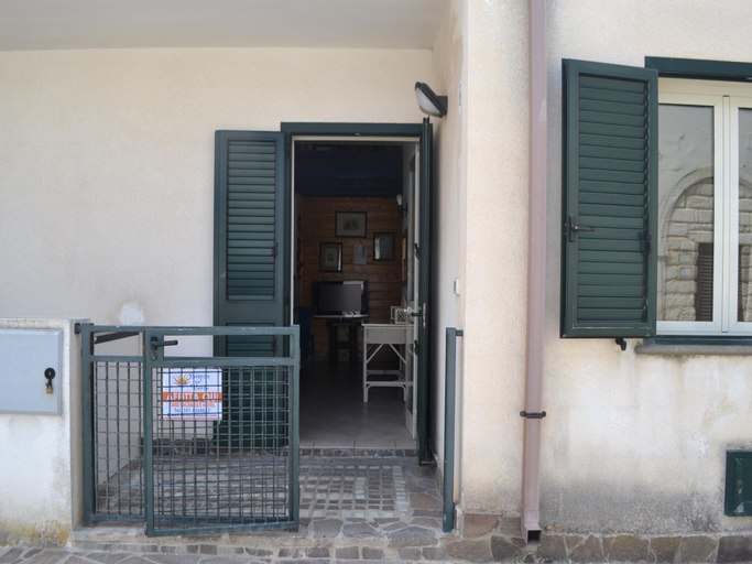 Others 4, Apartment Directly On The Beach With Air Conditioning And Terrace Pets Allowed, Lecce