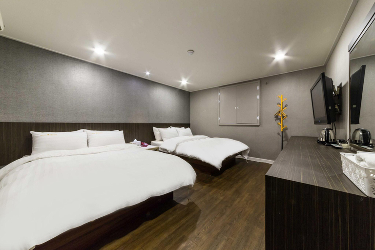 Bedroom 3, Suwon (Ingyedong) New M, Suwon
