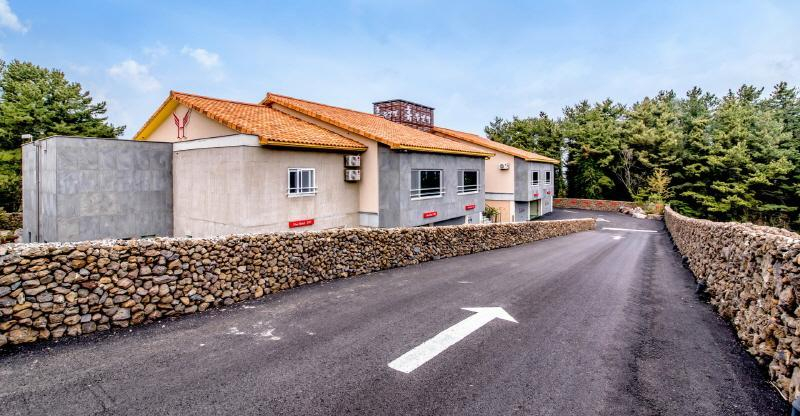 Exterior view 5, Jeju Hue Self check-in Motel, Jeju