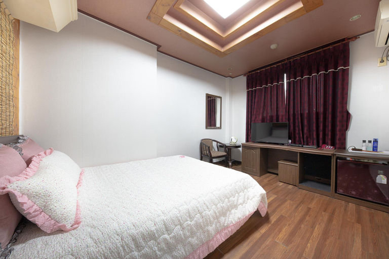 Others 2, Seosan Peace Motel, Seosan