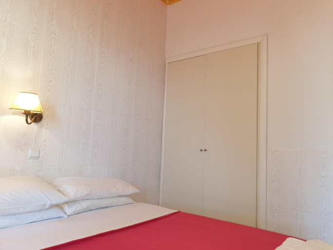 Bedroom 2, The Room Is Very Spacious, Clean, Well Equipped, Crete