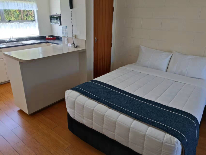 Bedroom 3, Astral Motel, Wanganui