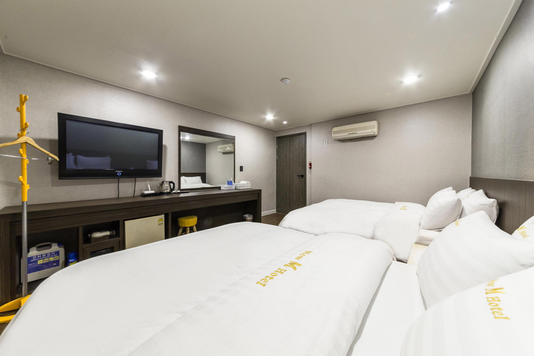 Bedroom 2, Suwon (Ingyedong) New M, Suwon