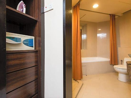 2, New Town Condominium at Bandar Sunway, Petaling Jaya