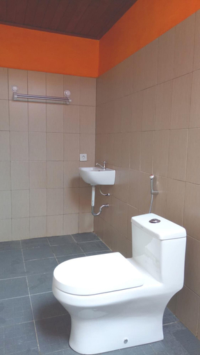 Bathroom 4, Batang Golden Hills Villa, Klungkung