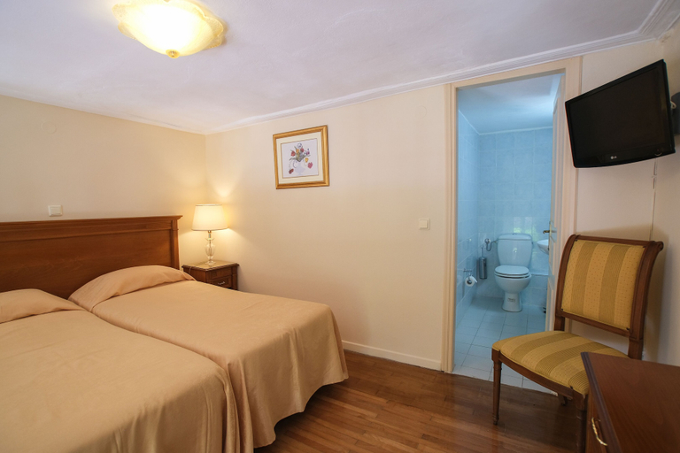 Bedroom 2, Cavalieri Hotel, Ionian Islands