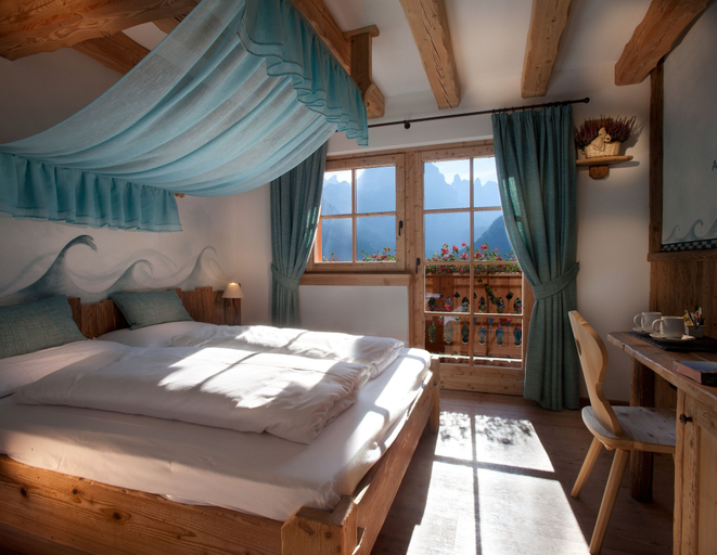 Bedroom 2, Agriturismo Chalet Fogajard, Trento