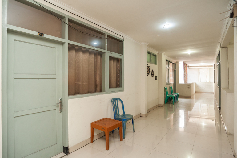 Others 5, RedDoorz Plus near RS PMI Bogor, Bogor