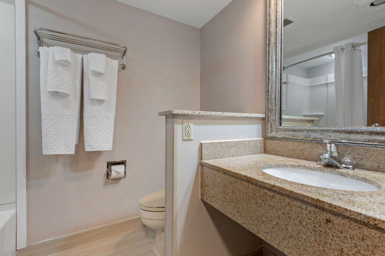 Bathroom 4