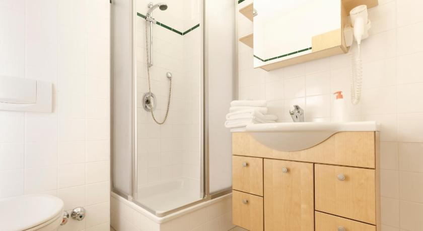 Bedroom, Sporthotel Grunau - Wimmergreuth, Gmunden