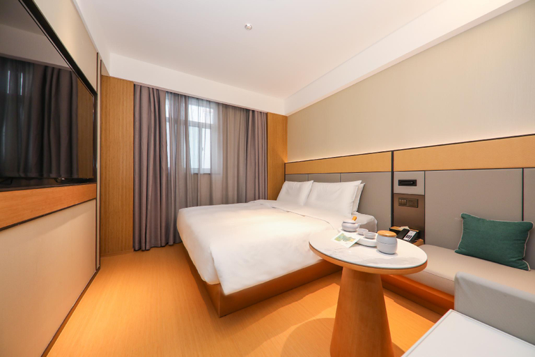 Bedroom 2, JI Hotel Shanghai People's Square Nanjing Road, Shanghai