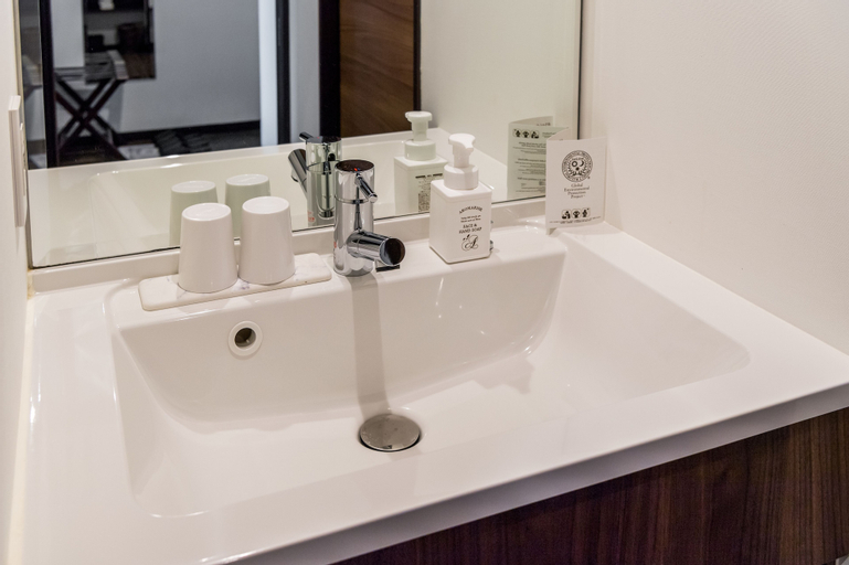 Bathroom 6
