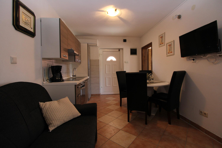 Others 5, Apartment 934, Fažana