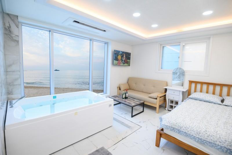 Bedroom 2, Pohang Starlight Sea Pension, Pohang