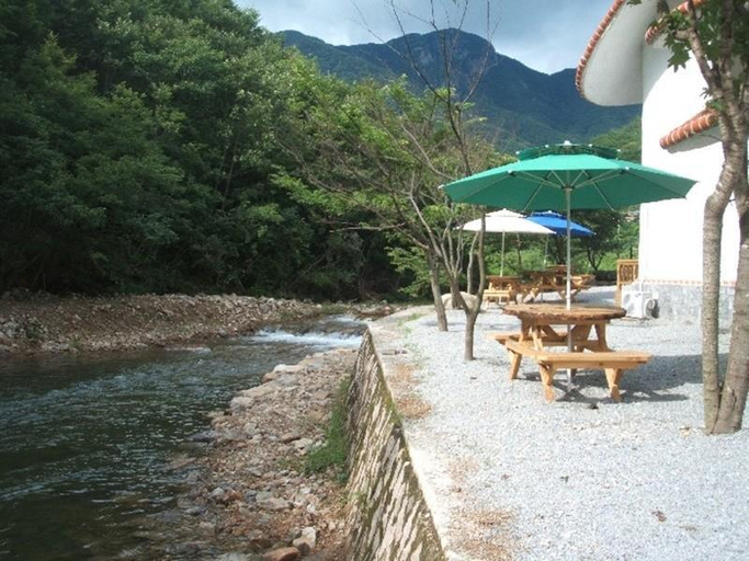 Others 4, Boeun Songnisan Way to Cheonwangbong Pension, Sangju
