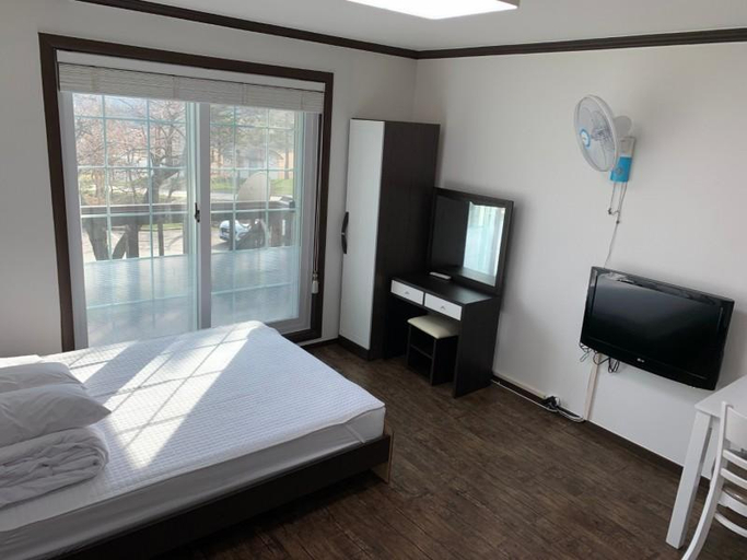 Bedroom 3, Pyeongchang Daegwallyeong Yangtte Pension, Pyeongchang