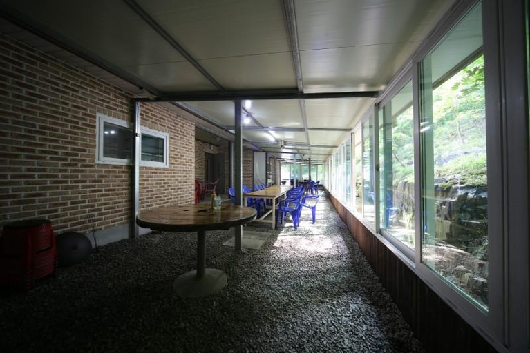 Others 4, Jinan Cheonsang Demi Pension, Jinan