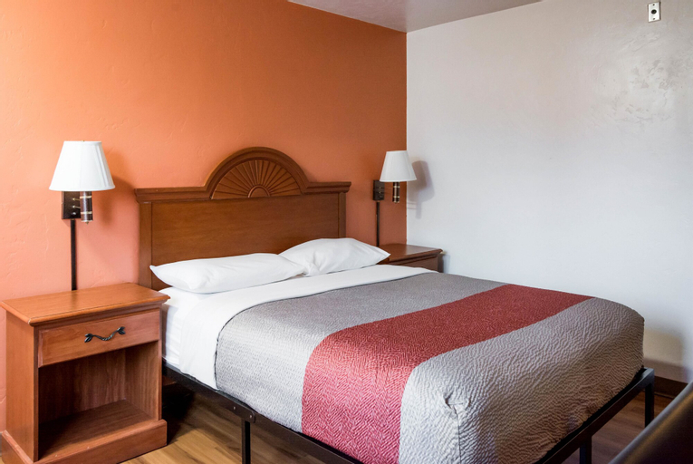 Bedroom 14