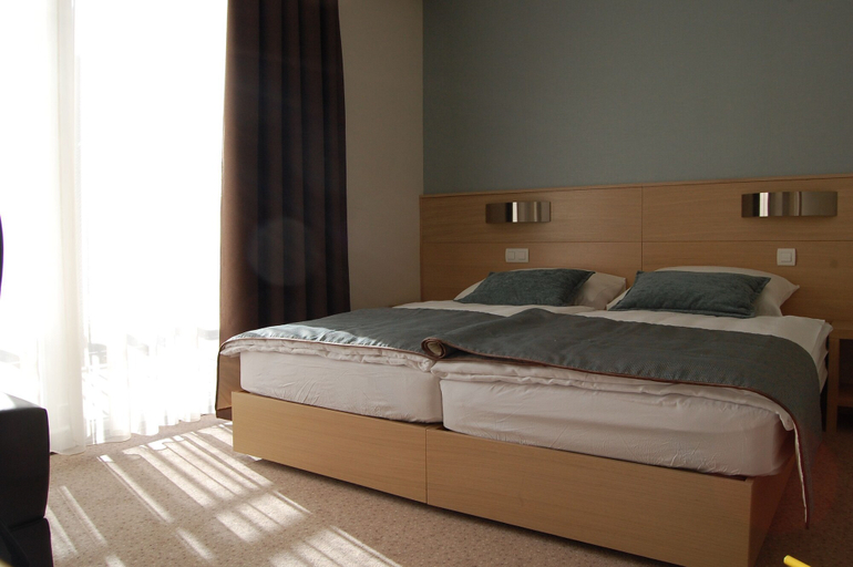 Bedroom 3, Hotel Mangart, Bovec